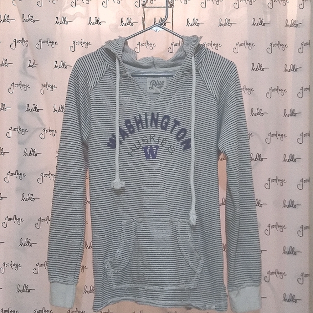 Washington huskies hooded sweatshirt